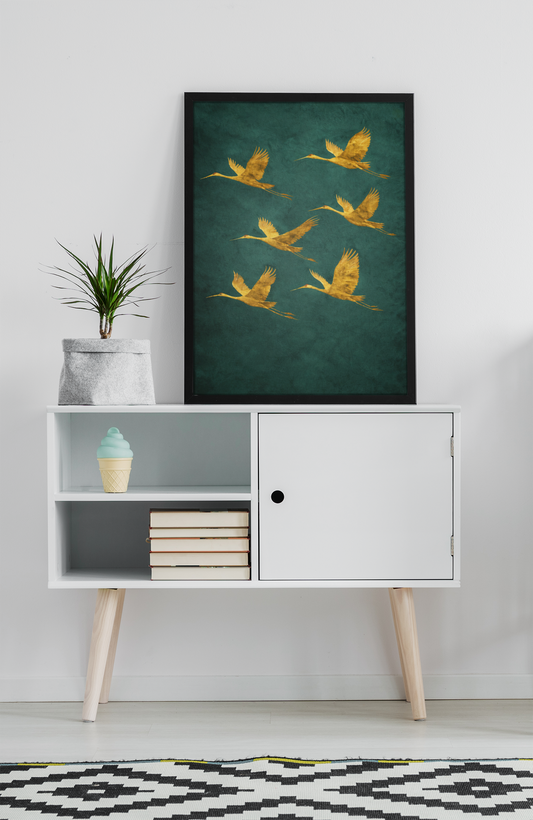 Évasion Céleste – Affiche Grues Dorées sur Fond Bleu Canard – avec ou sans Cadre